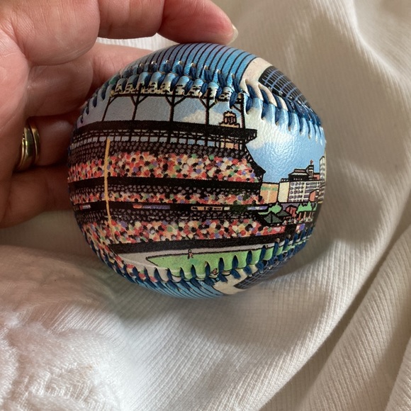 2004 Camden Yards souvenir decorated baseball with scenes of ballpark - Picture 3 of 7